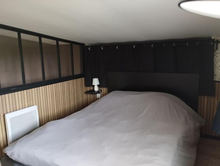 La Rose Du Bel Homme Apartment Rocroi Екстериор снимка